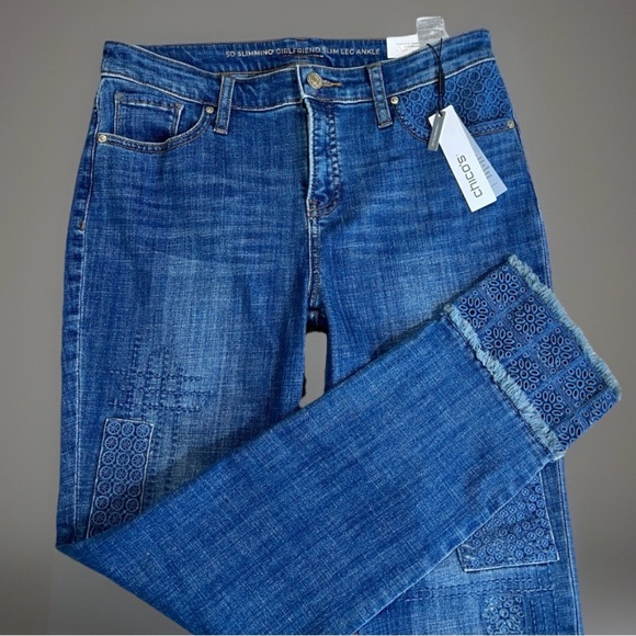 Chico’s Jeans Size 4 0 So Slimming Girlfriend Ankle Eyelet Hem Skinny slim New - Picture 4 of 10